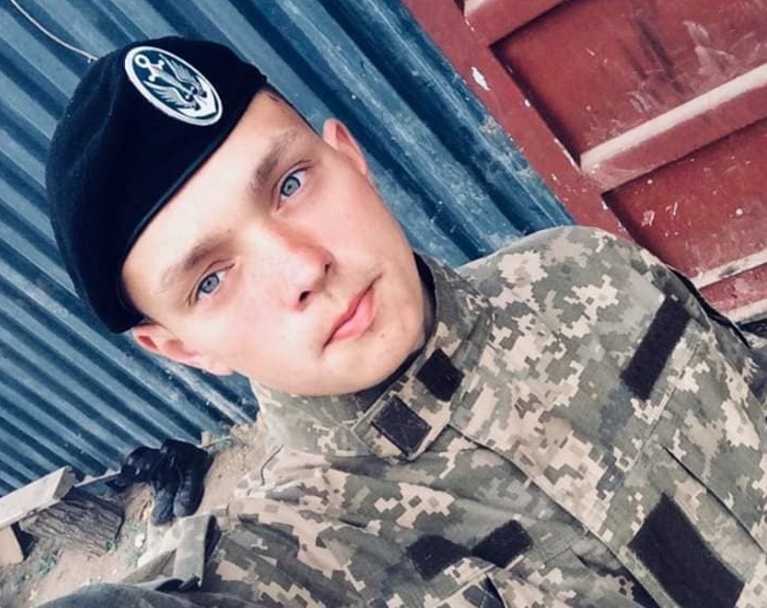 Зовсім юні: у мережі з'явилися фото загиблих на Донбасі морських піхотинців